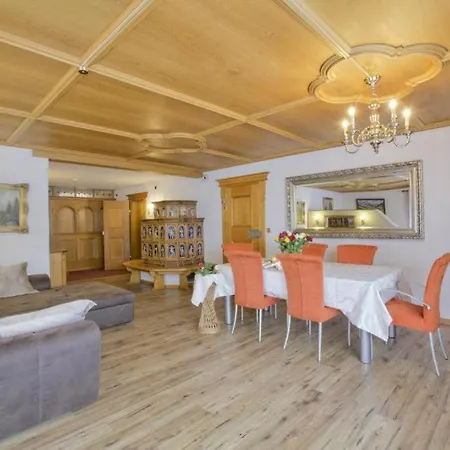Golden Gapa Large Family Apartment 11 *